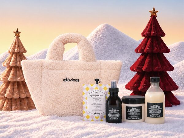 ダヴィネスのクリスマスコフレに含まれるオイシリーズのヘアミルクとボアバッグ